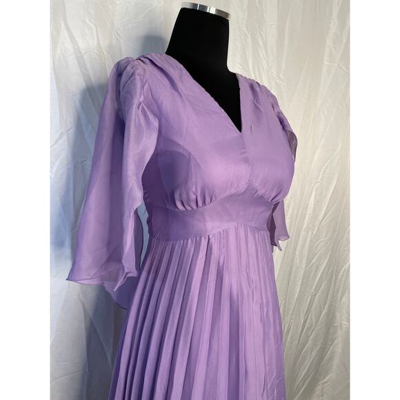 Vintage 1970s Lavender Pleated Maxi Dress with Flutter Sleeves – Size XS/S - Picture 7 of 16